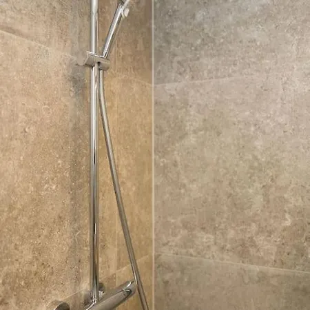 Apartment Designer Flat 2br - Central